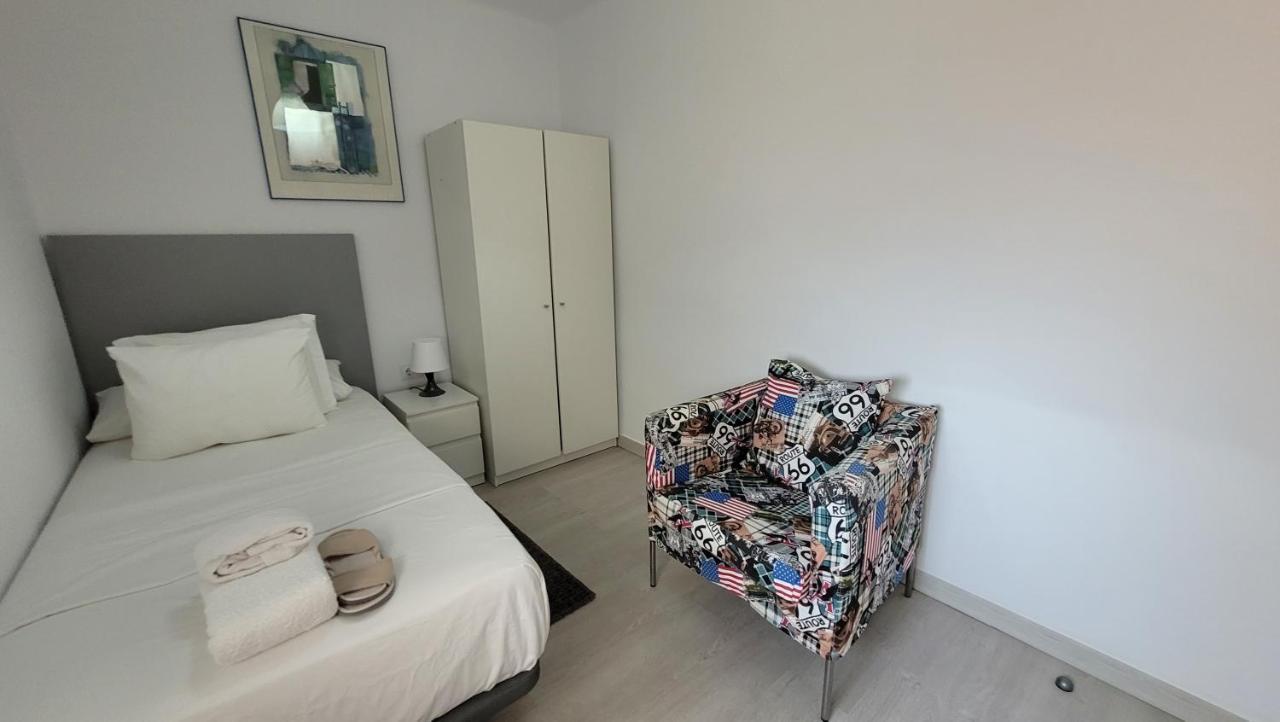 APARTAMENTS B O D CoLLBLANC L'Hospitalet de Llobregat Exterior foto