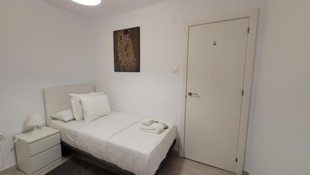 APARTAMENTS B O D CoLLBLANC L'Hospitalet de Llobregat Exterior foto